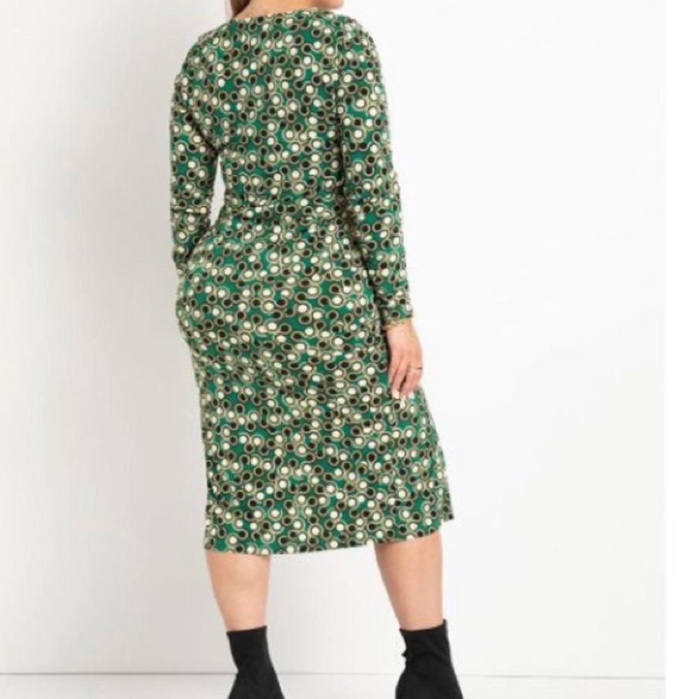 Green Ruched Dress With Slit - Picture 2 of 6